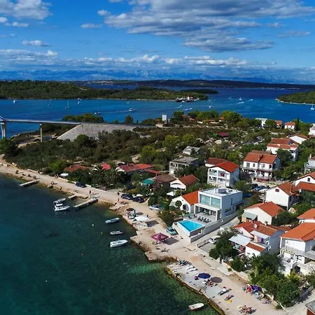 Fuxbau Ždrelac
